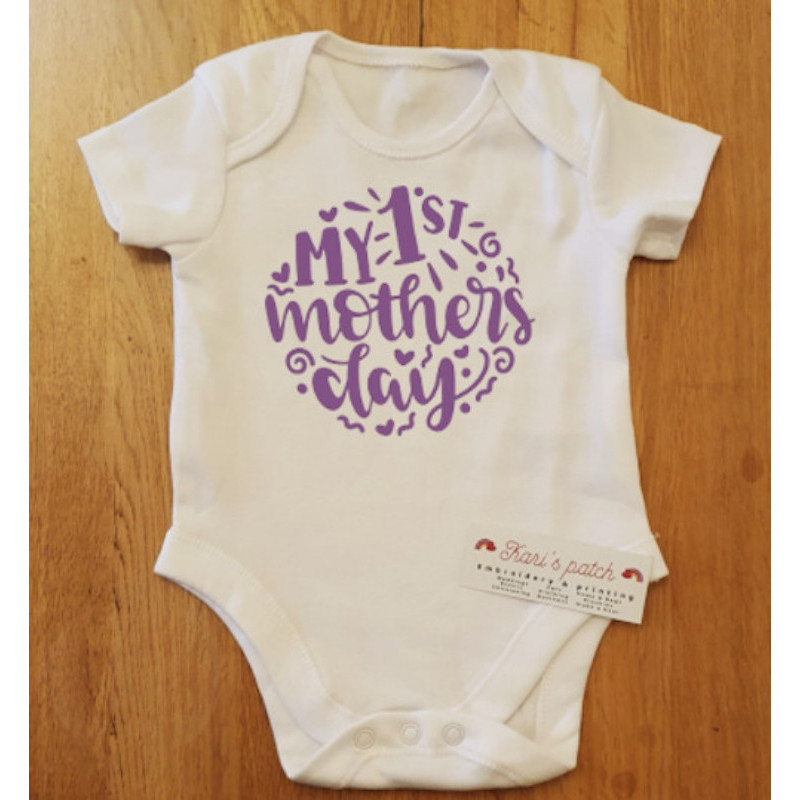 Celebrate a special first Mother’s Day with this adorable personalised baby bodysuit from Kari’s Patch. Made from soft, high-qua